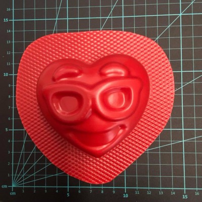 Shades The Heart™ Bath Bomb Mould 